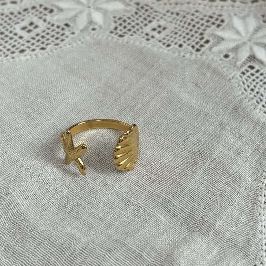 Shop All 375 Gold Starfish Shell Ring
