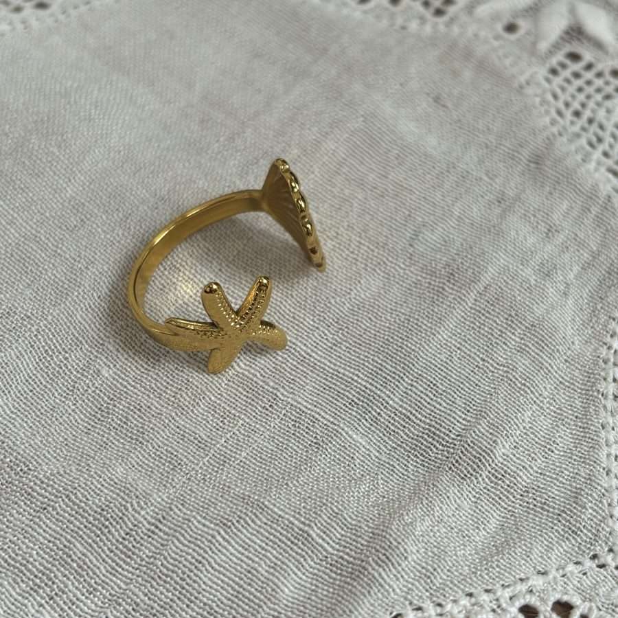 Shop All 373 Gold Starfish Shell Ring